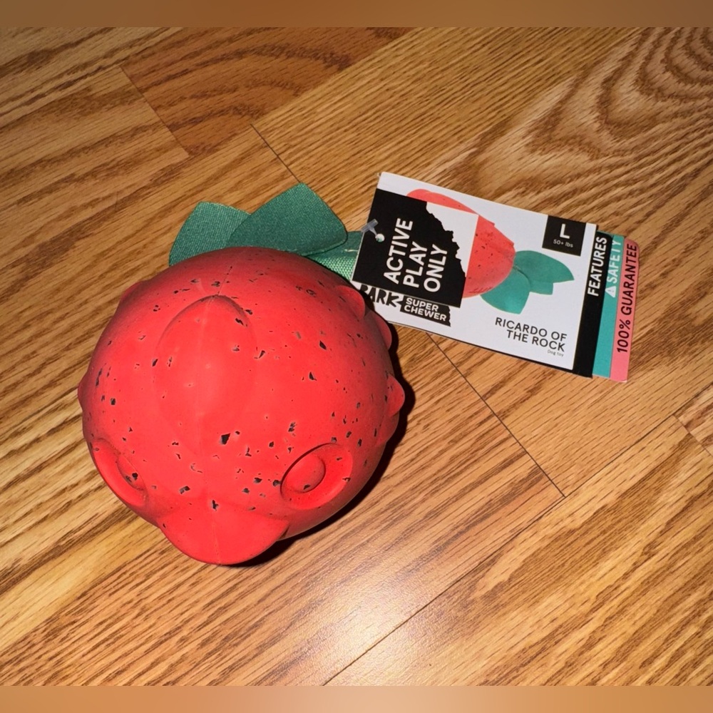 NWT Dog Toy - Ricardo of the Rock Fetch & Thrash